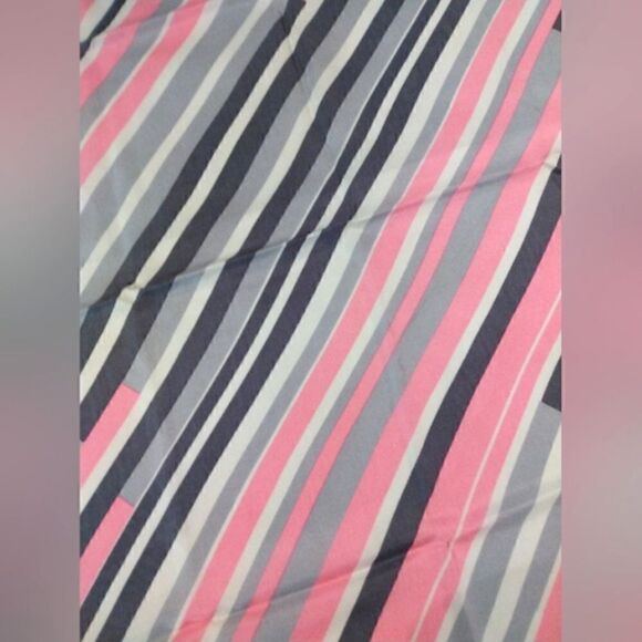 Gino Paoli 💯 Silk Scarf Italy Square EUC Rolled Hem Vintage - Picture 5 of 10